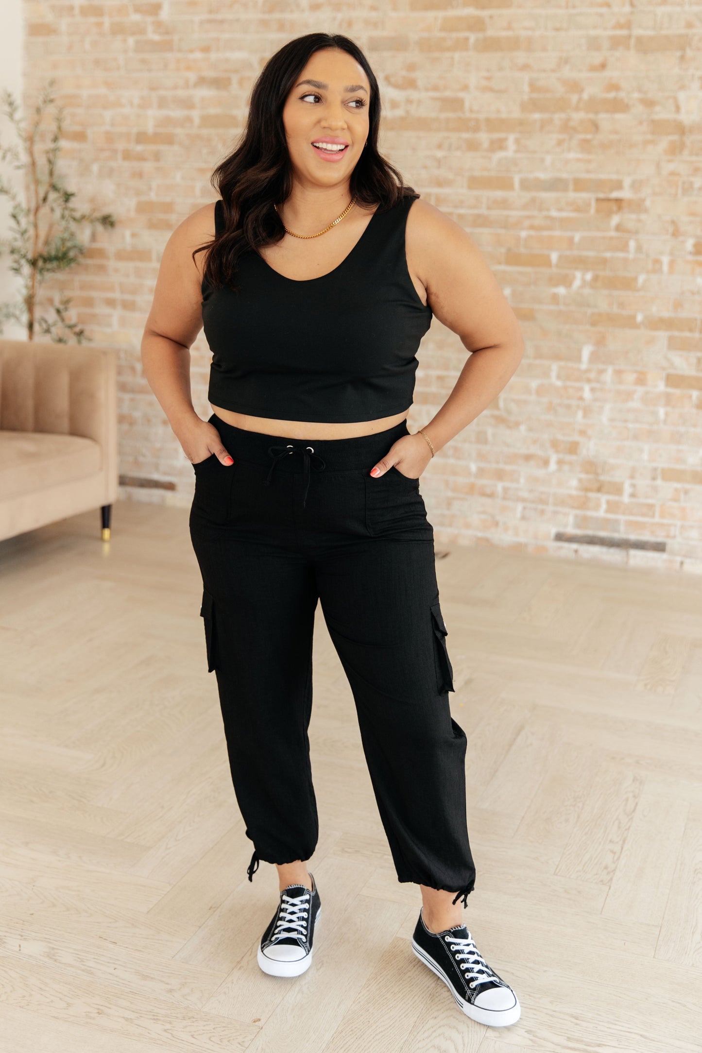 Read My Mind V-Neck Cropped Tank - Shop All Around Divas