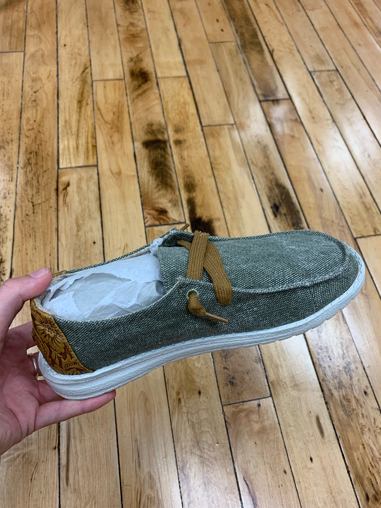 Spiral Shoe - Khaki (Olive) - Shop All Around Divas