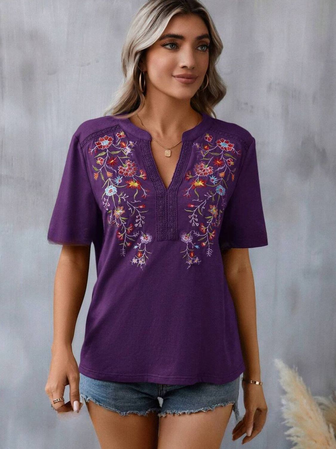 Embroidered Notched Short Sleeve T-Shirt - 5 Colors