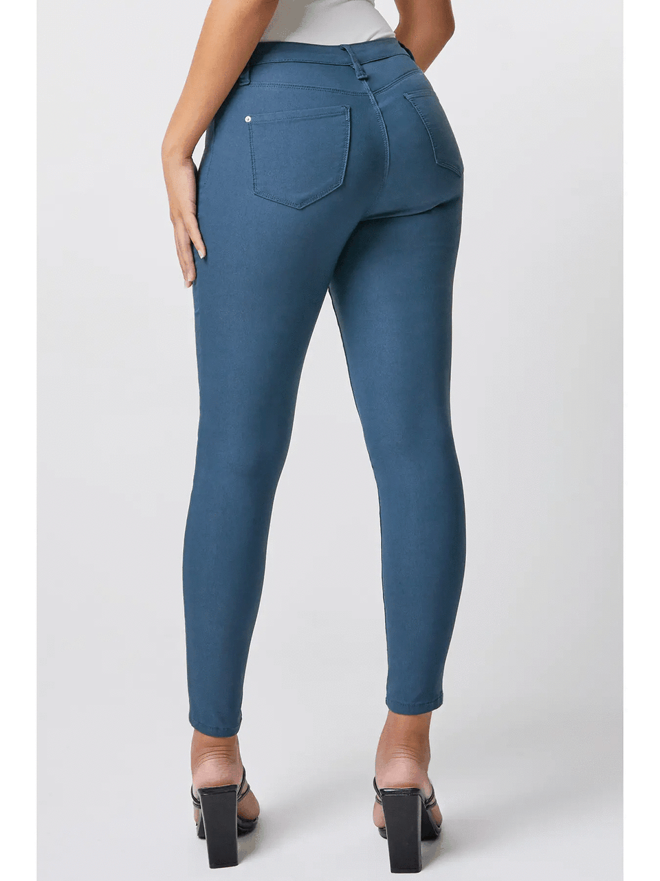 Jasmine Hyperstretch Skinny Jeans - Shop All Around Divas