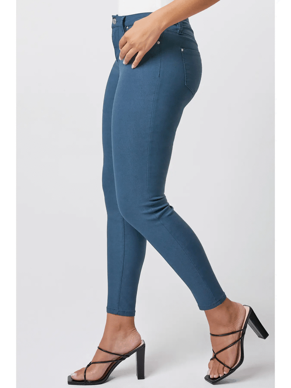 Jasmine Hyperstretch Skinny Jeans - Shop All Around Divas