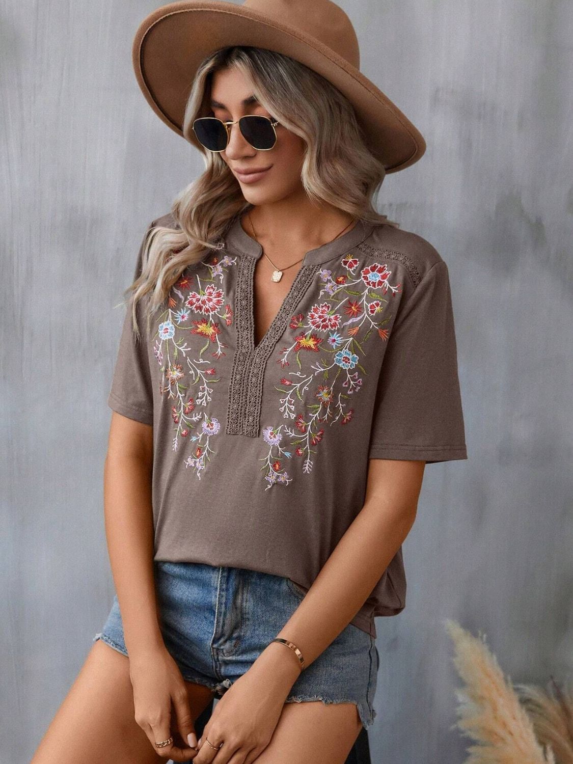 Embroidered Notched Short Sleeve T-Shirt - 5 Colors