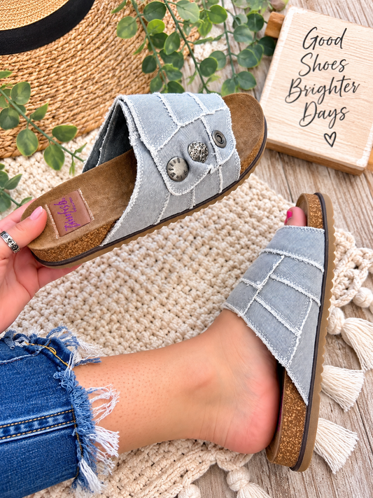 Fomo Sandals