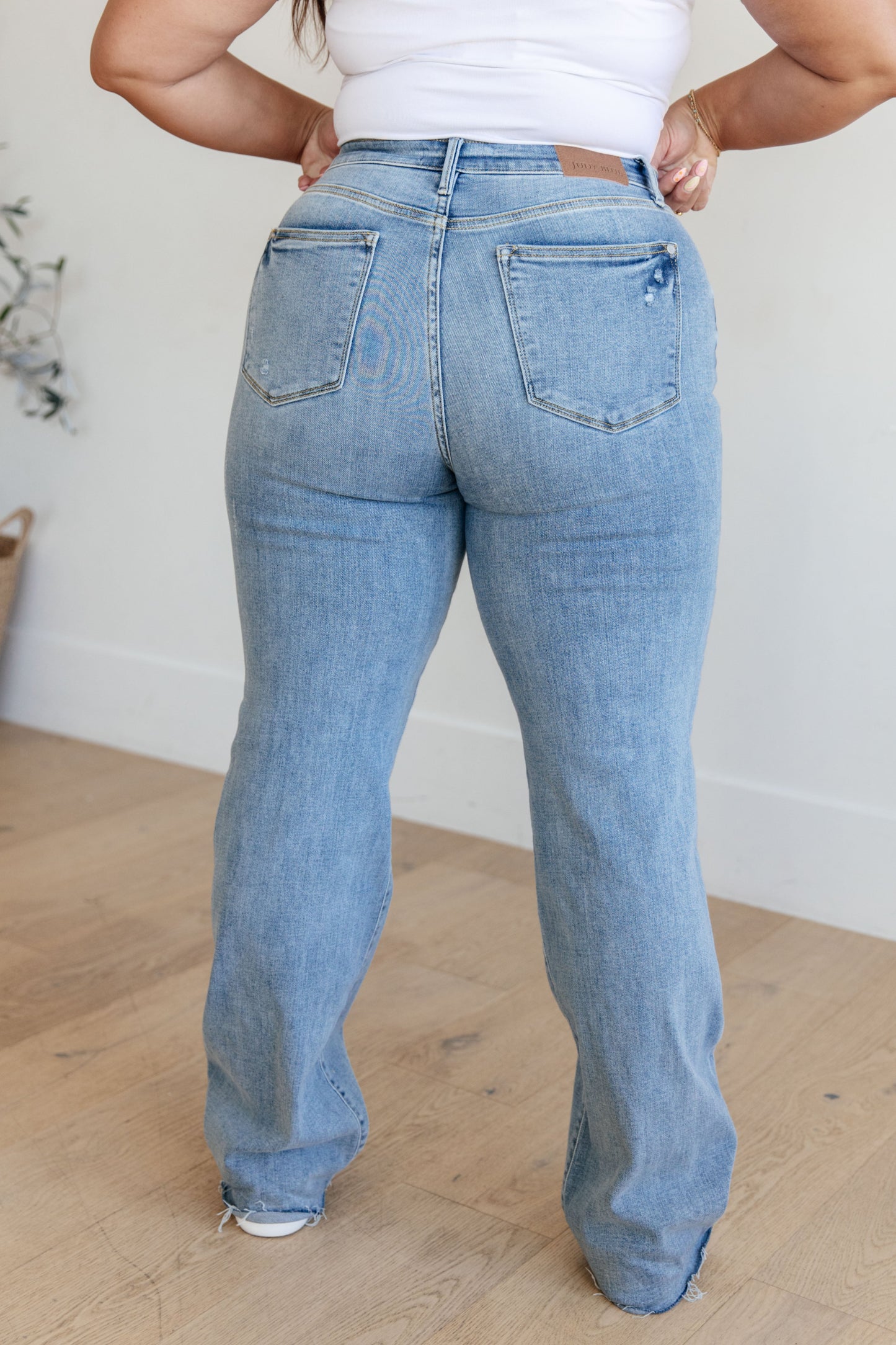 Mildred High Rise V Front Waistband Straight Jeans - JUDY BLUE - Shop All Around Divas