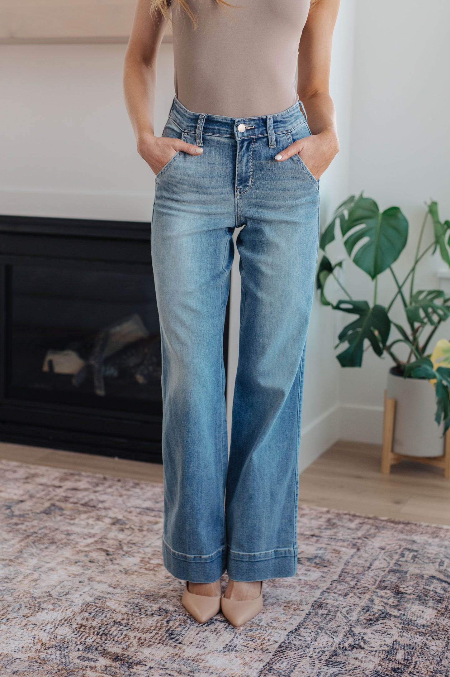 Mindy Mid Rise Wide Leg Jeans - JUDY BLUE - Shop All Around Divas