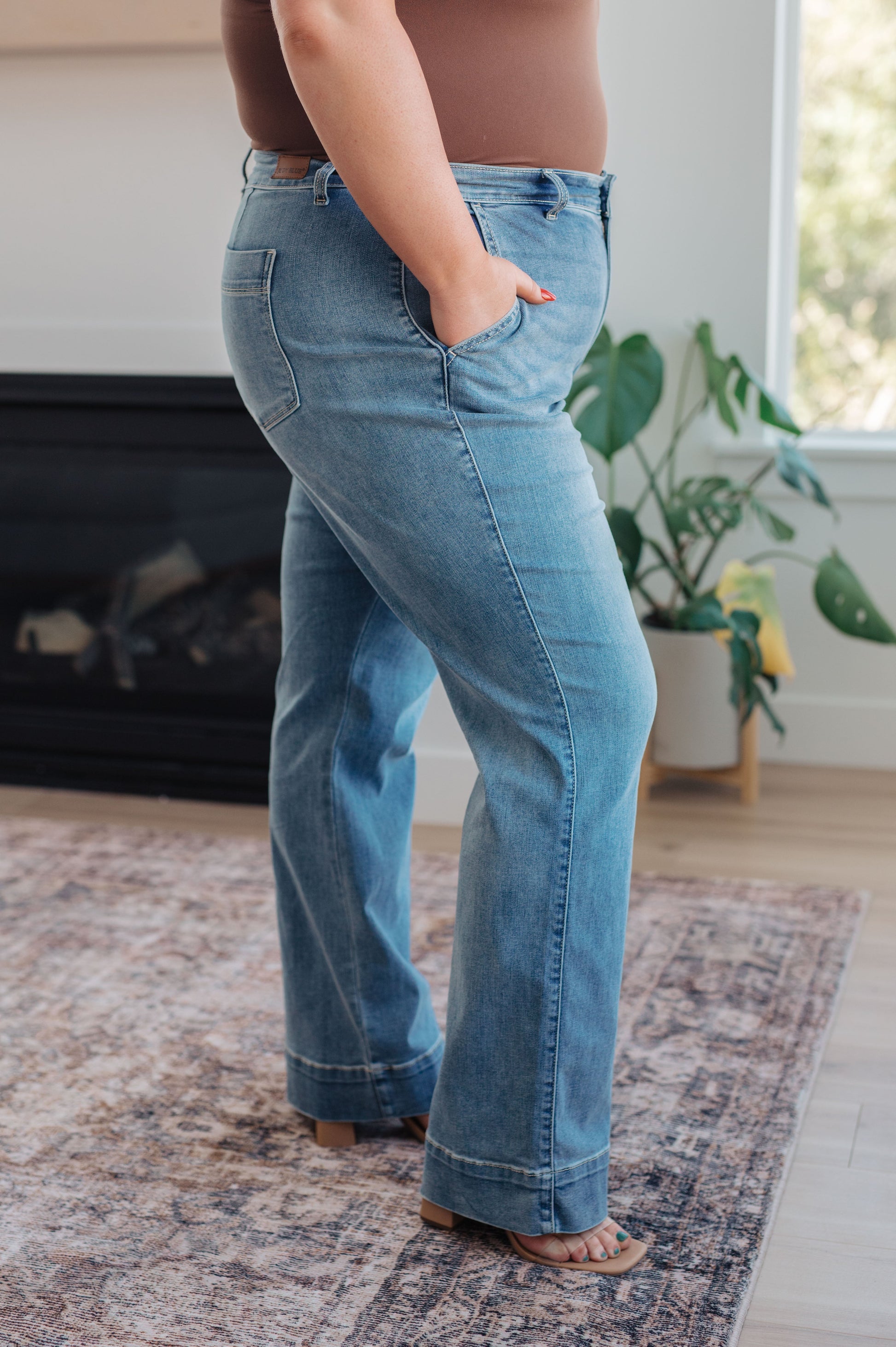 Mindy Mid Rise Wide Leg Jeans - JUDY BLUE - Shop All Around Divas