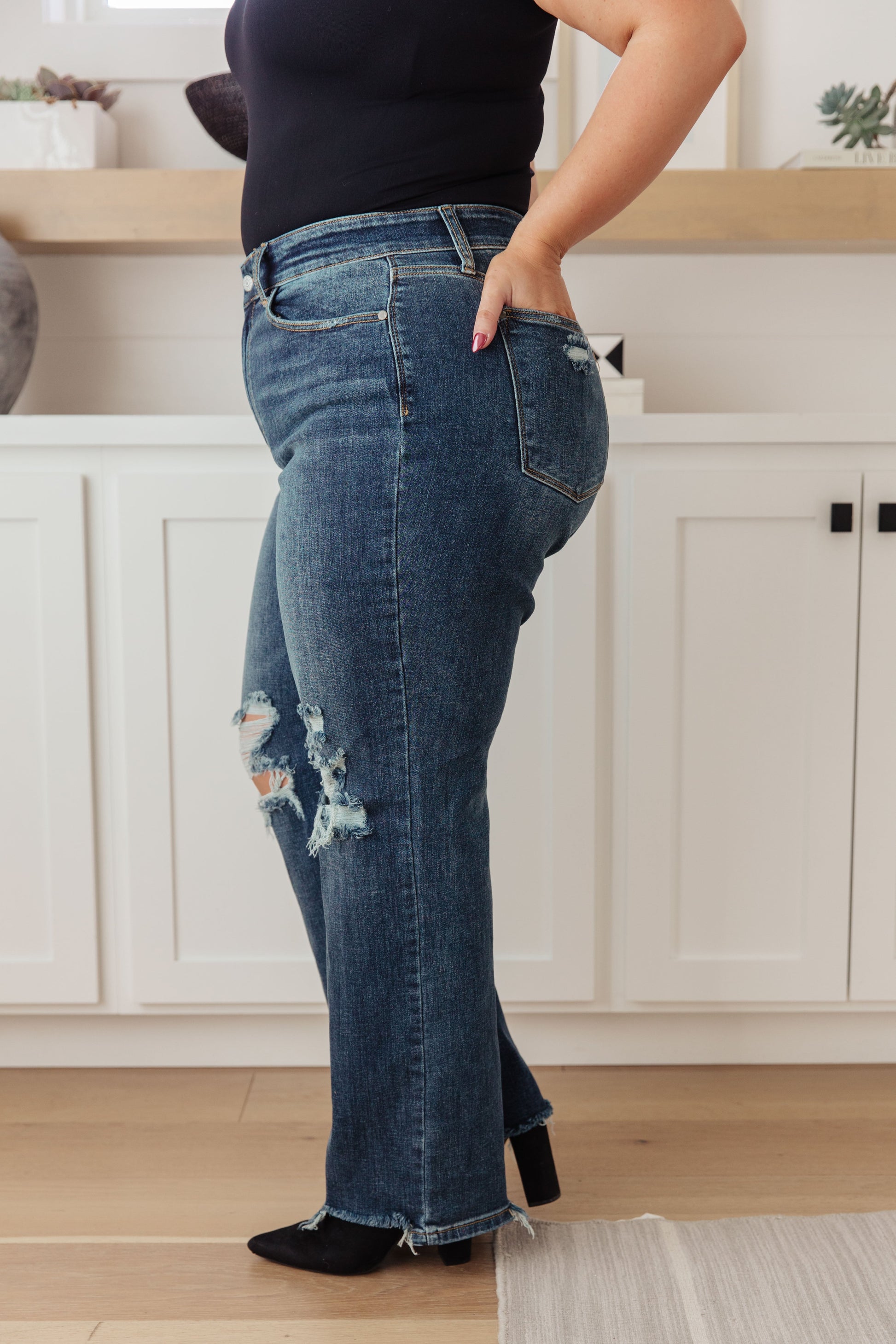 Rose High Rise 90's Straight Jeans in Dark Wash - JUDY BLUE - Shop All Around Divas