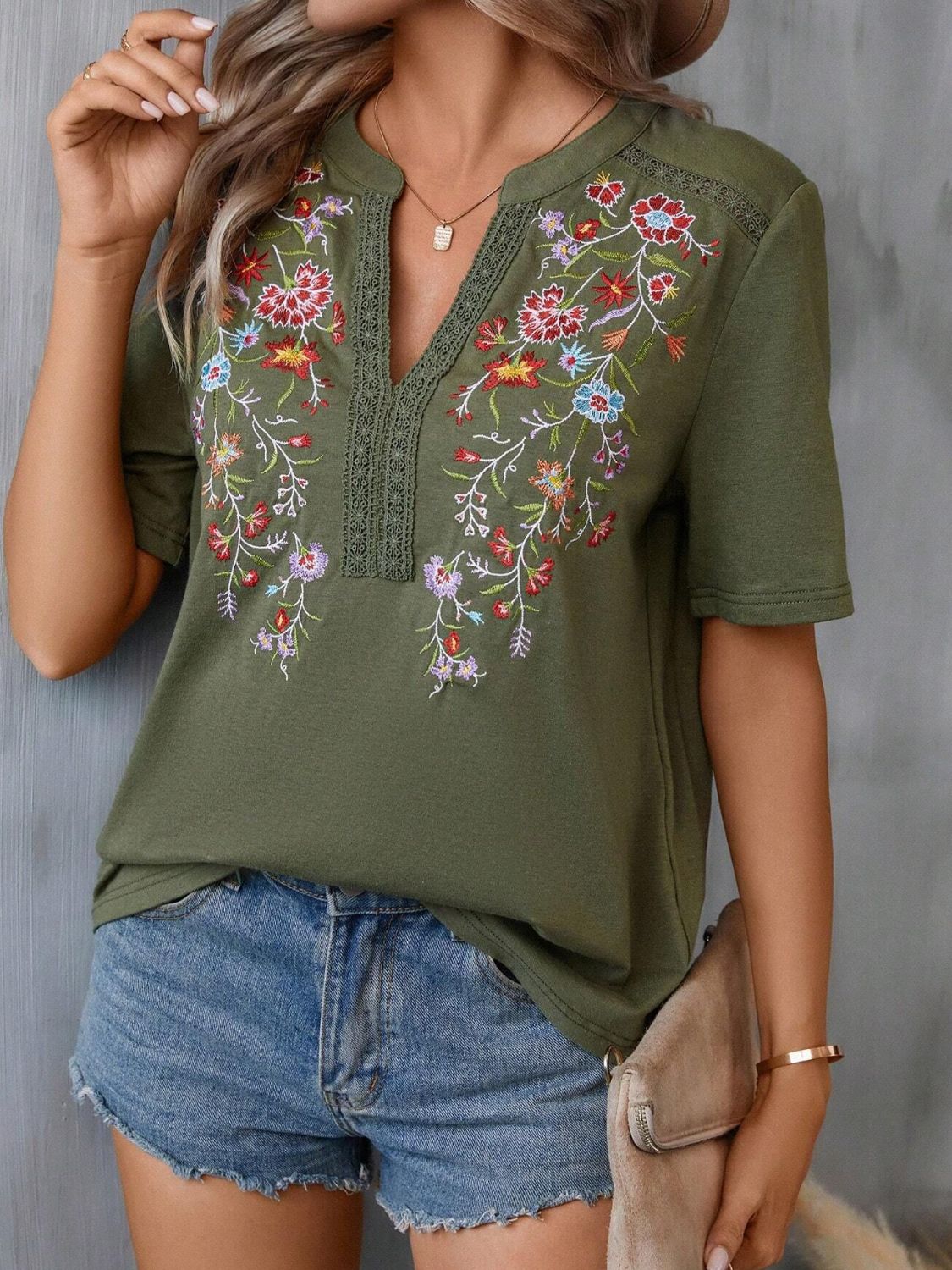 Embroidered Notched Short Sleeve T-Shirt - 5 Colors