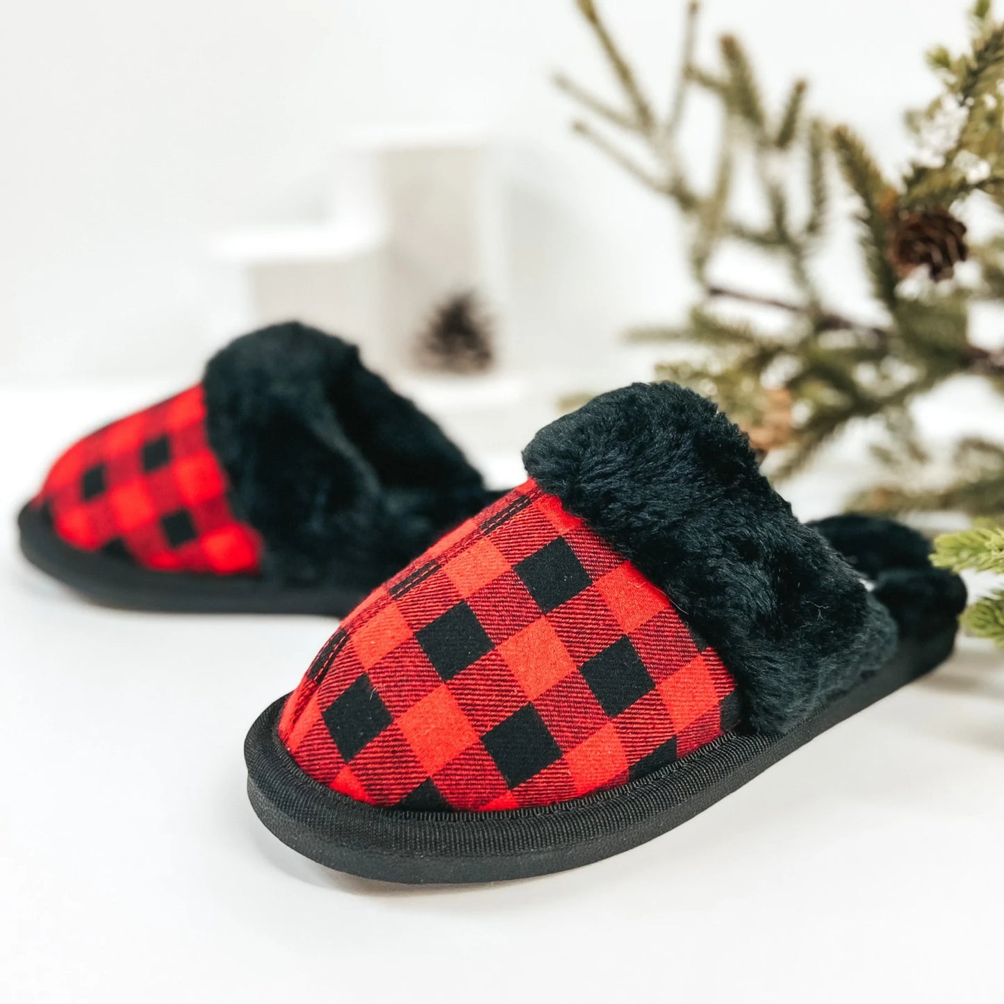 Snooze Slippers - Red Plaid