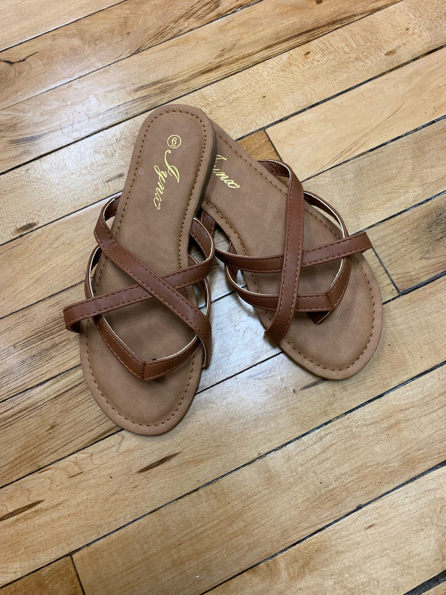 Apple Sandal - Tan