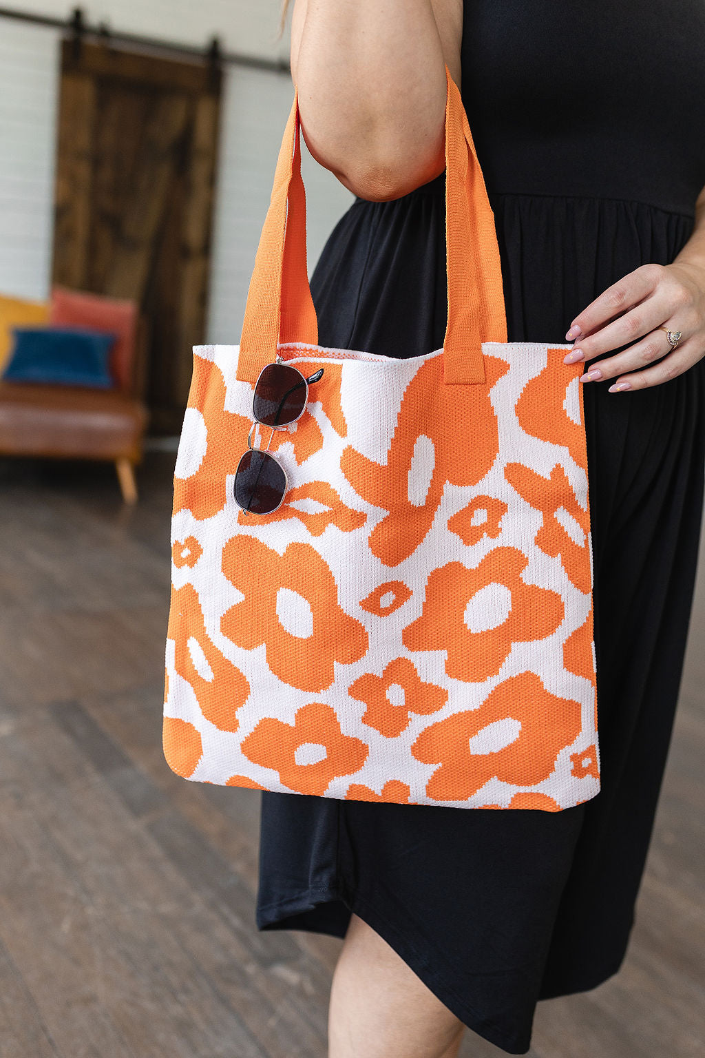 Lazy Daisy Knit Bag in Orange - Shop All Around Divas