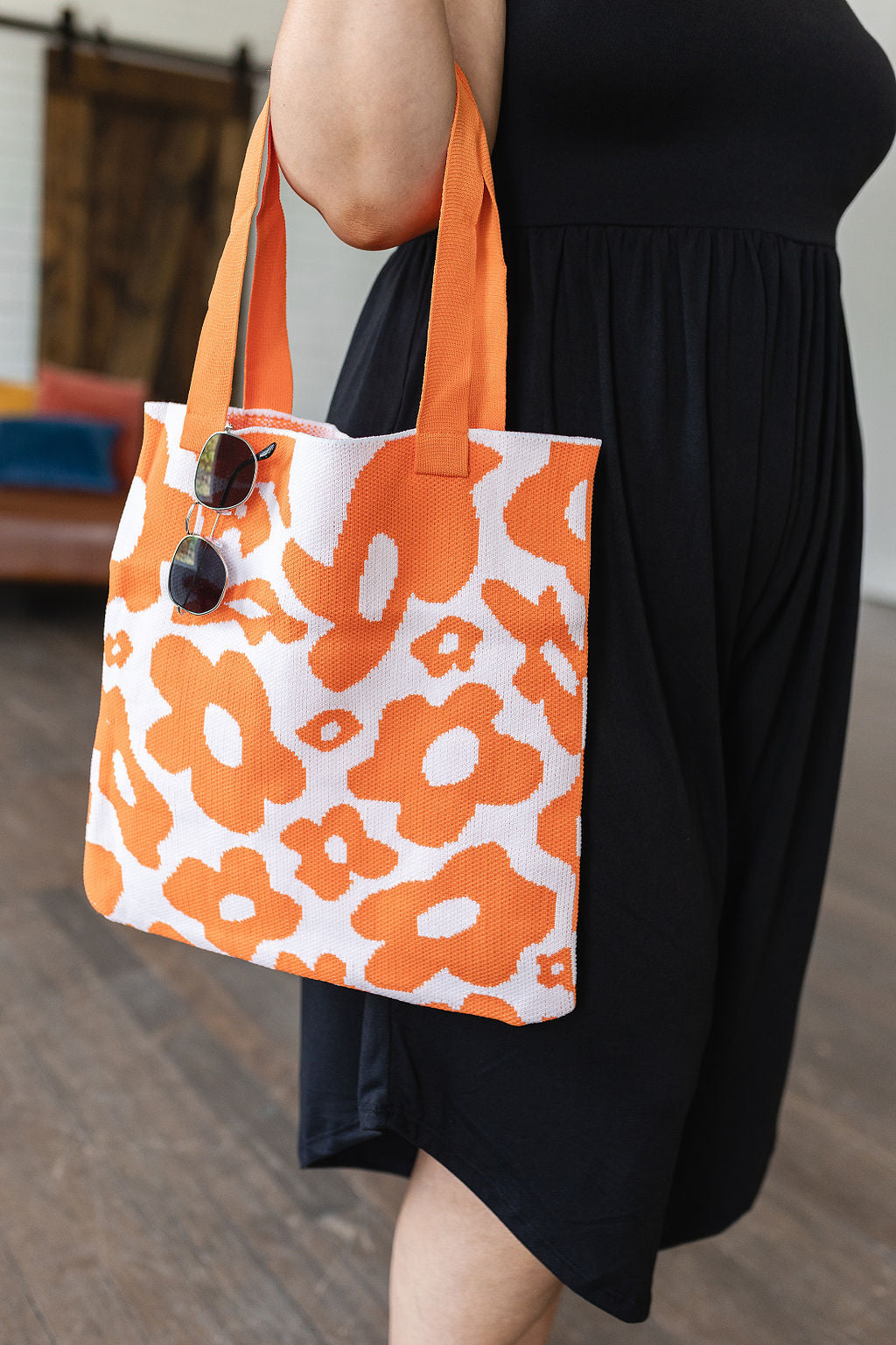 Lazy Daisy Knit Bag in Orange - Shop All Around Divas