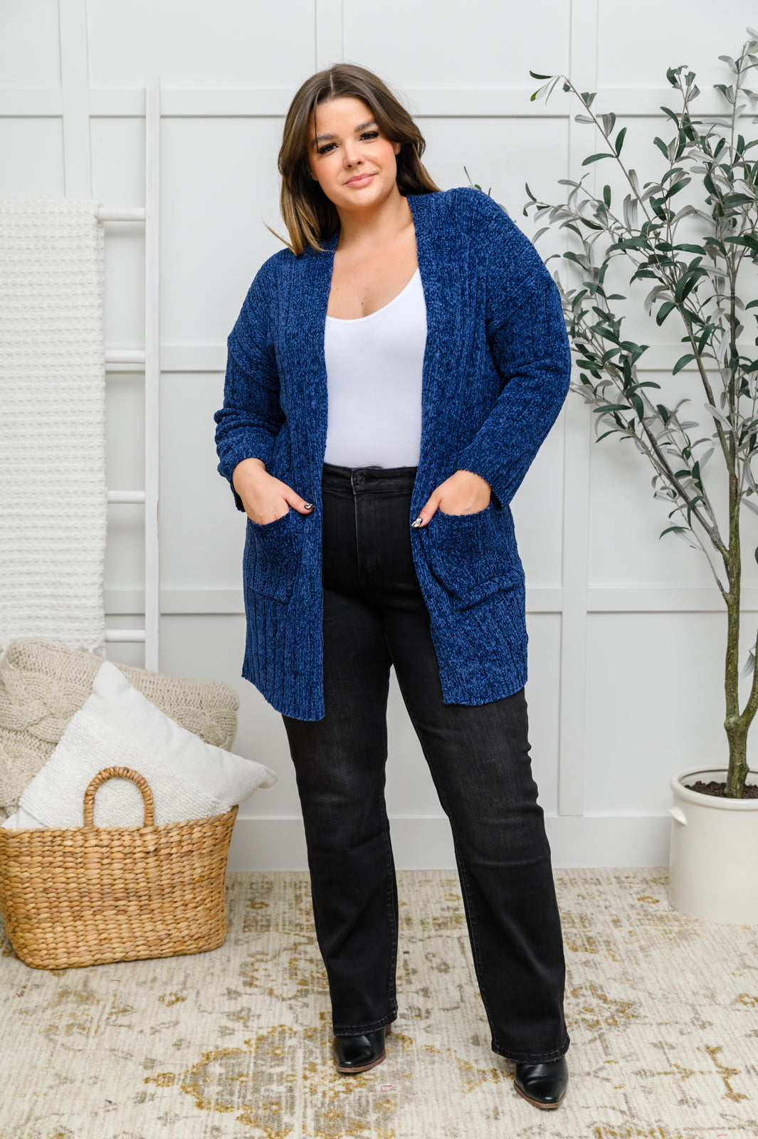 Mountain Mornings Cardigan In Navy - Shop All Around Divas