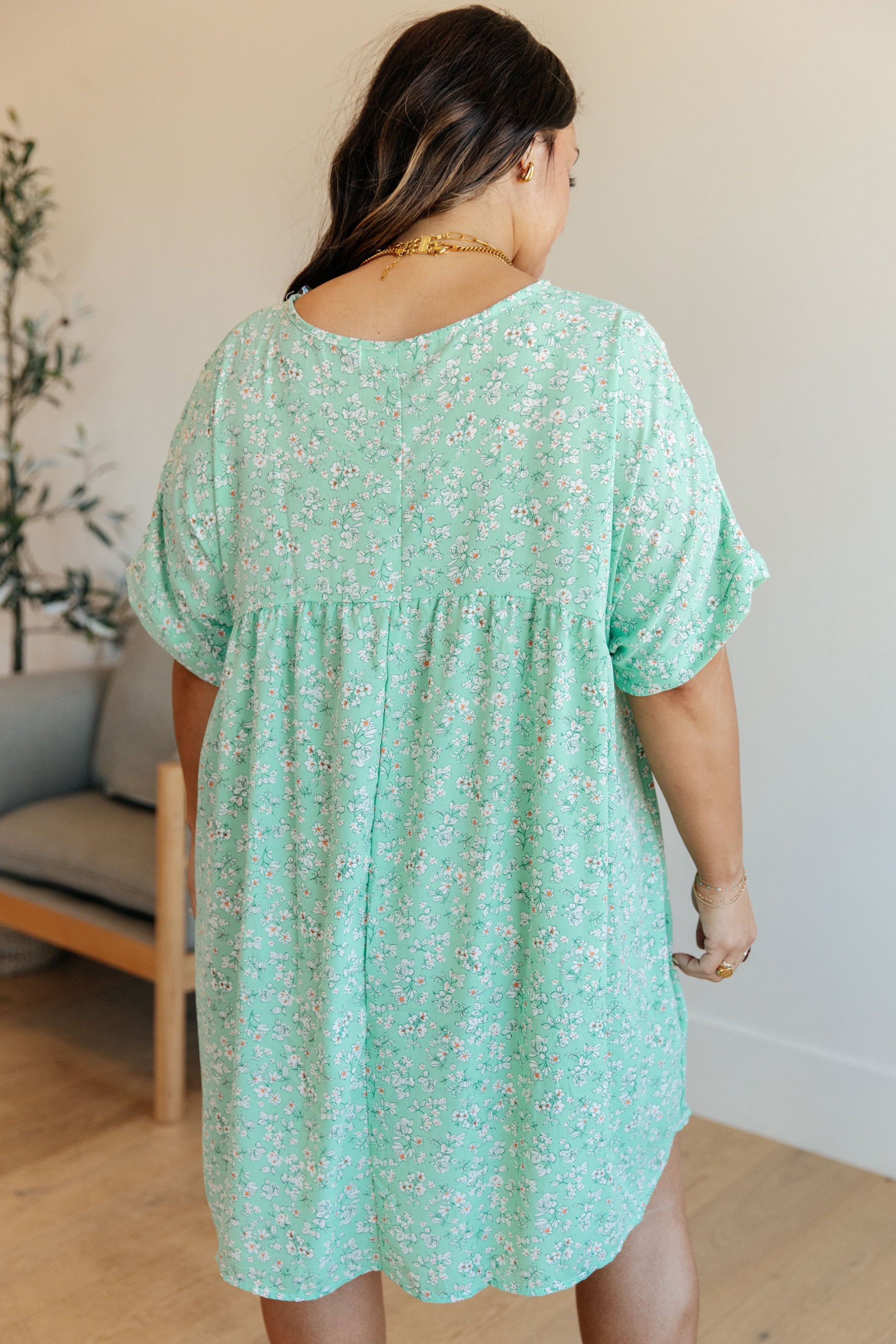 Rodeo Lights Dolman Sleeve Dress in Mint Floral - Shop All Around Divas